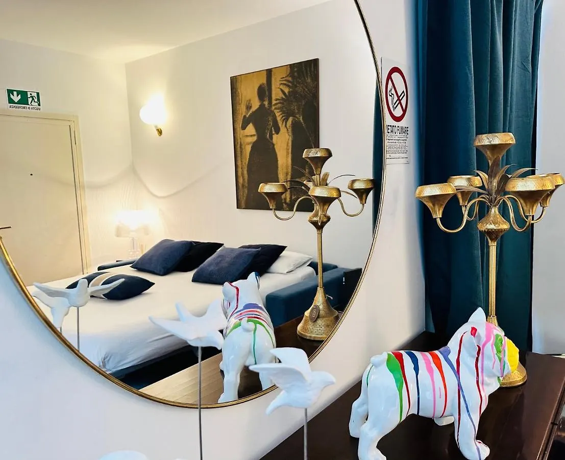 Comecasa Duomo - San Babila Lovely Apartment Milano