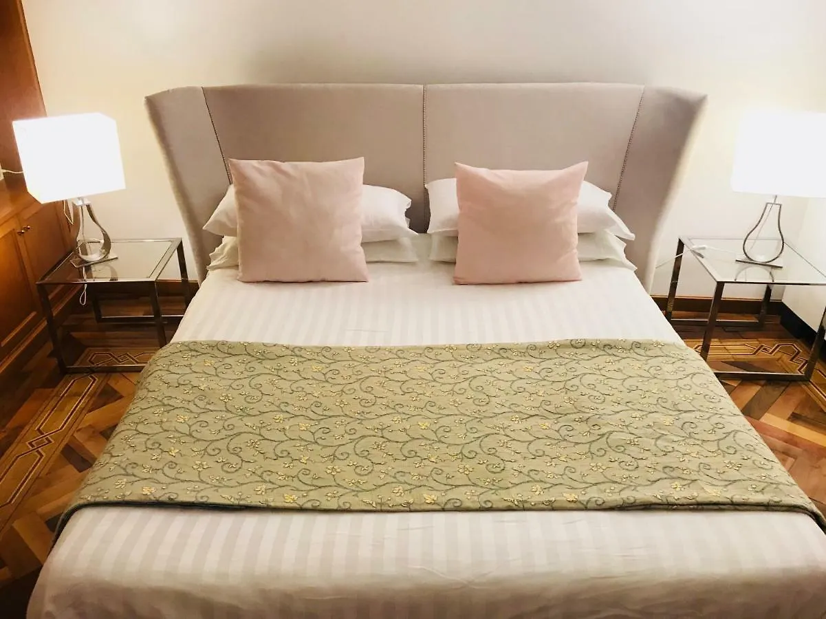 Comecasa Duomo - San Babila Lovely Apartment Milano